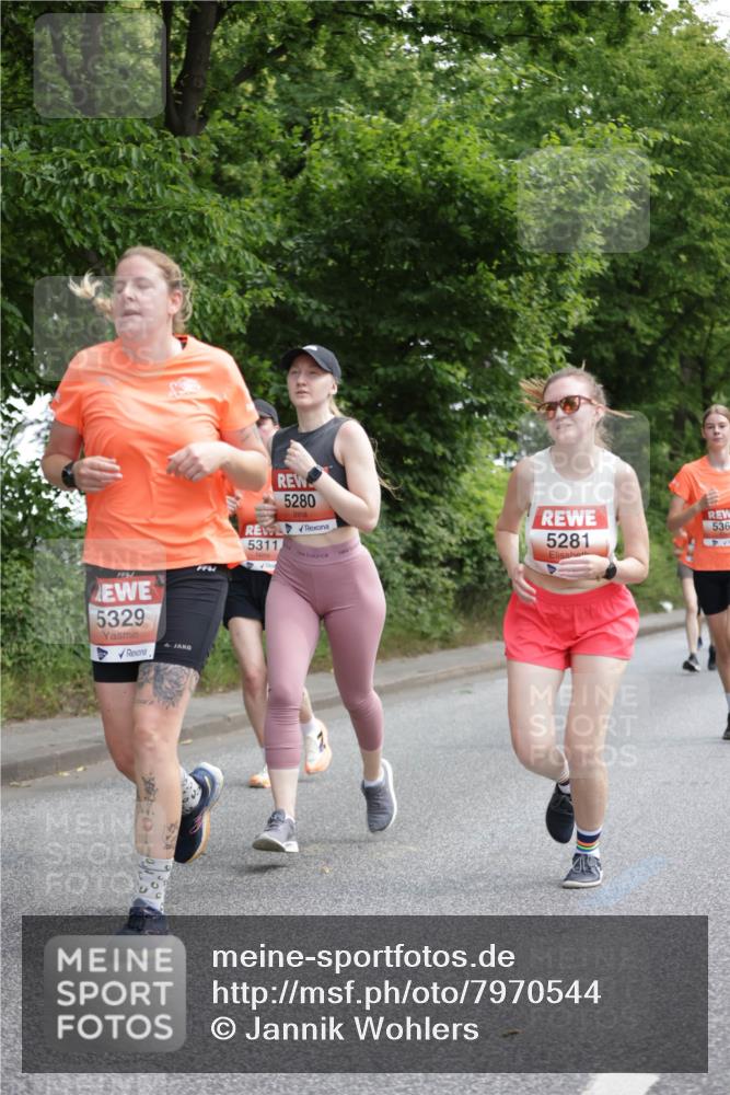 15.06.2025 - REWE Women's Run Jannik Wohlers http://msf.ph/oto/7970544 15.06.2025 10:05:38 Laufen 5329, 5280, 5311, 1, 536, 5281 meine-sportfotos.de