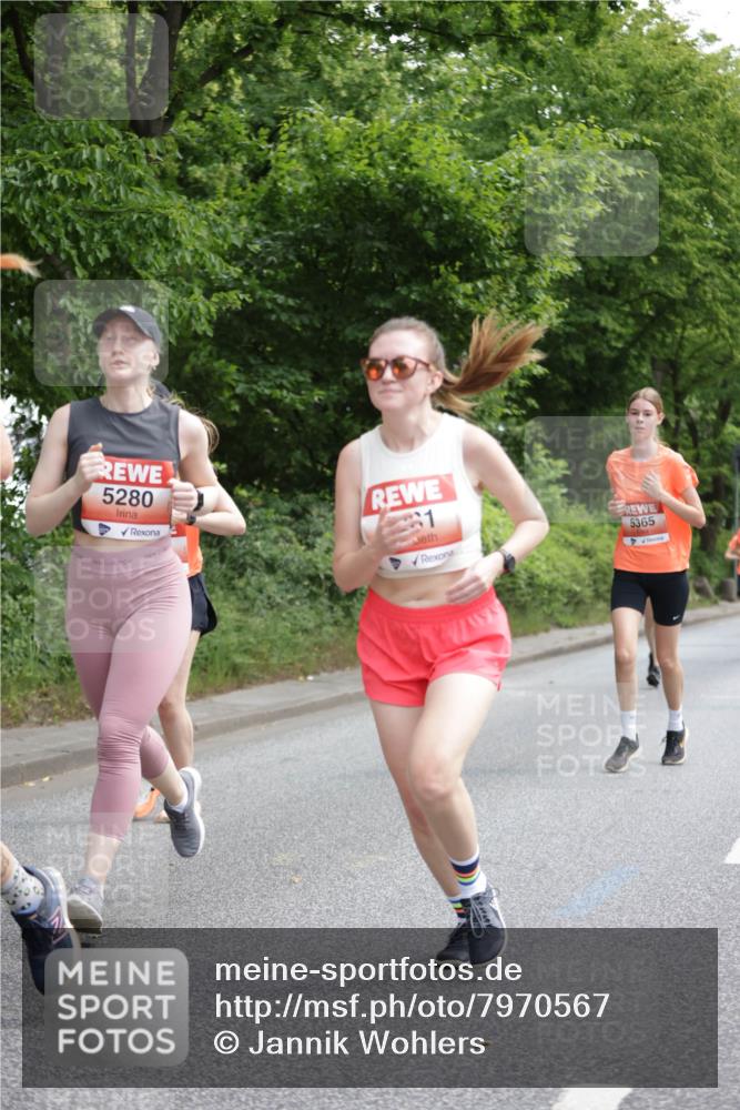 15.06.2025 - REWE Women's Run Jannik Wohlers http://msf.ph/oto/7970567 15.06.2025 10:05:39 Laufen 5280, 1, 5365 meine-sportfotos.de