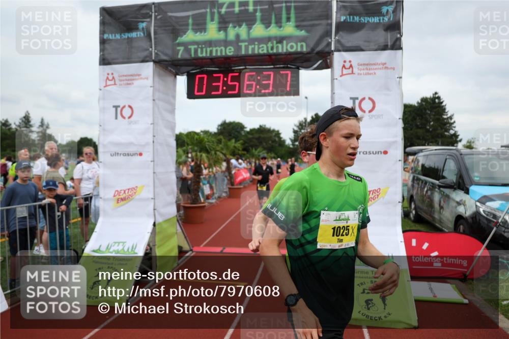 15.06.2025 - 7 Türme Triathlon Michael Strokosch http://msf.ph/oto/7970608 15.06.2025 13:56:37 Ziel 410, 741, 896, 996, 1025 meine-sportfotos.de