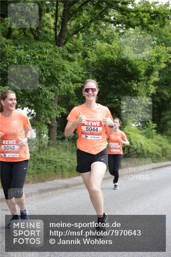 15.06.2025 - REWE Women's Run Jannik Wohlers http://msf.ph/oto/7970643 15.06.2025 10:05:45 Laufen 5042, 5044, 5597 meine-sportfotos.de