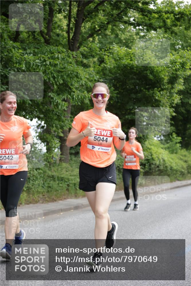 15.06.2025 - REWE Women's Run Jannik Wohlers http://msf.ph/oto/7970649 15.06.2025 10:05:45 Laufen 5042, 5044, 5597 meine-sportfotos.de