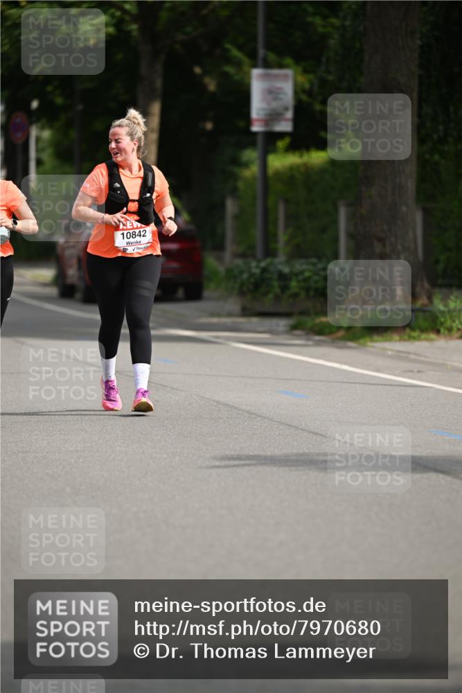 15.06.2025 - REWE Women's Run Dr. Thomas Lammeyer http://msf.ph/oto/7970680 15.06.2025 09:59:46 Laufen 10842 meine-sportfotos.de