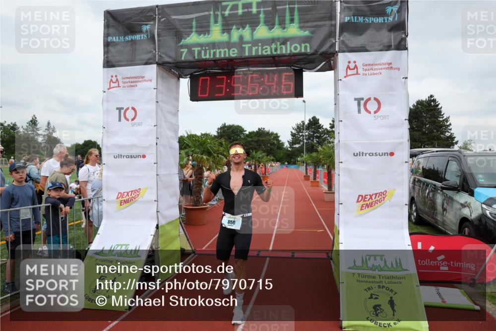 15.06.2025 - 7 Türme Triathlon Michael Strokosch http://msf.ph/oto/7970715 15.06.2025 13:56:46 Ziel 658, 769, 996, 1029 meine-sportfotos.de