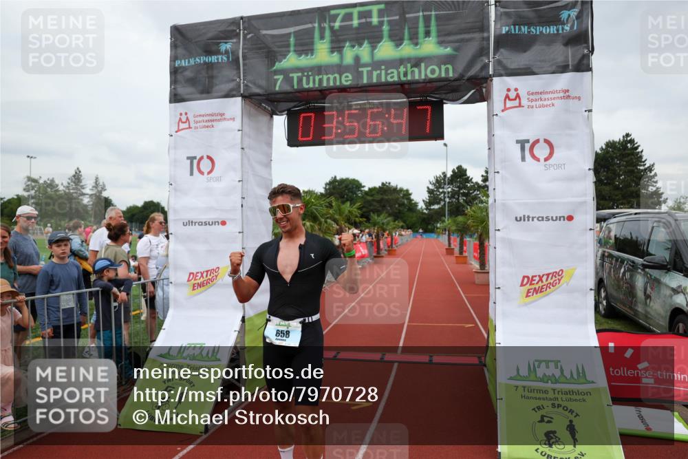 15.06.2025 - 7 Türme Triathlon Michael Strokosch http://msf.ph/oto/7970728 15.06.2025 13:56:47 Ziel 658, 769, 996, 1029 meine-sportfotos.de