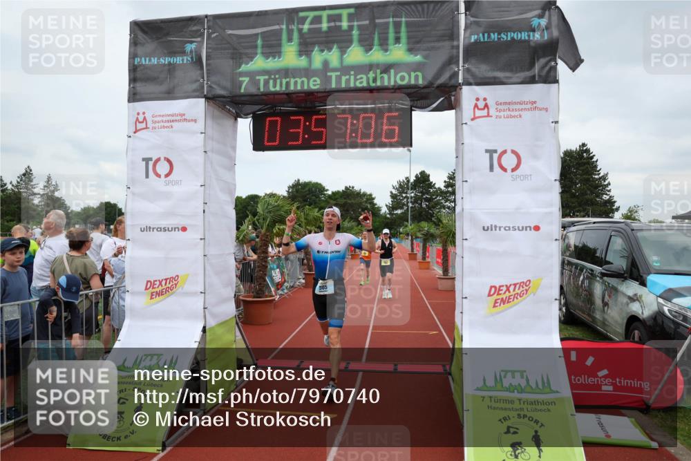 15.06.2025 - 7 Türme Triathlon Michael Strokosch http://msf.ph/oto/7970740 15.06.2025 13:57:06 Ziel 505, 950, 1052 meine-sportfotos.de