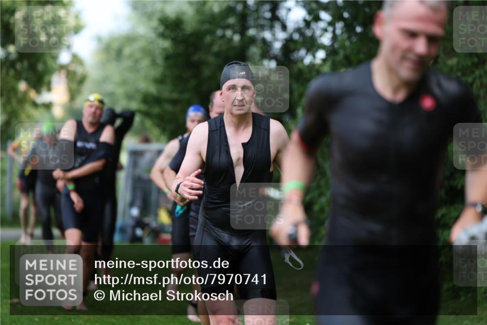 15.06.2025 - 7 Türme Triathlon Michael Strokosch http://msf.ph/oto/7970741 15.06.2025 12:58:31 Schwimmen 192, 739, 773, 794, 795, 807, 815, 832, 899, 935, 938, 1007, 1044, 1059, 1085, 1102, 1106, 1143, 1146, 1180, 1187 meine-sportfotos.de