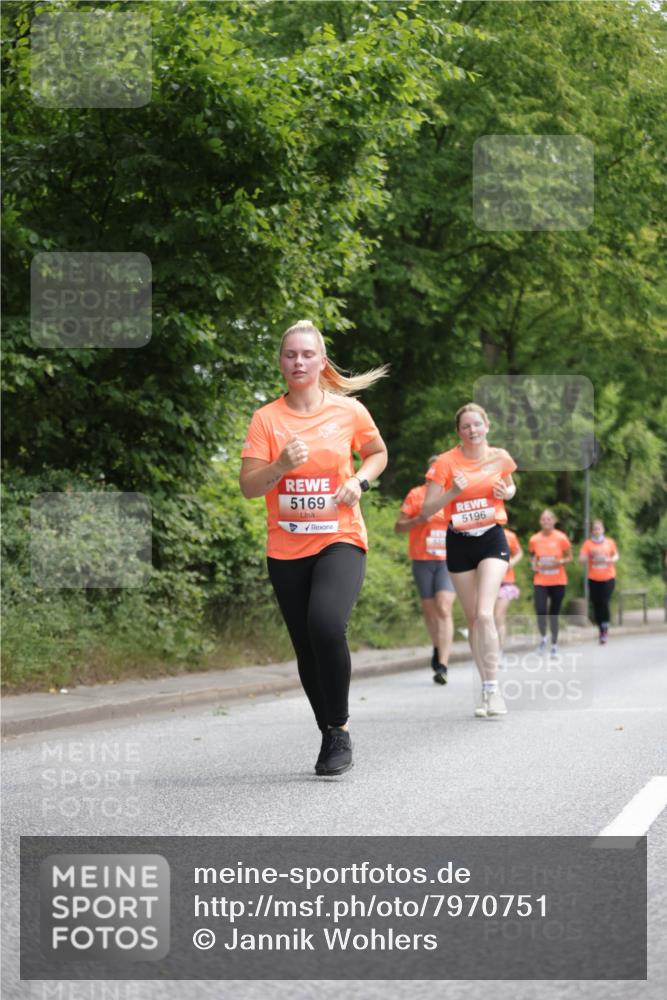 15.06.2025 - REWE Women's Run Jannik Wohlers http://msf.ph/oto/7970751 15.06.2025 10:05:55 Laufen 5169, 5196 meine-sportfotos.de