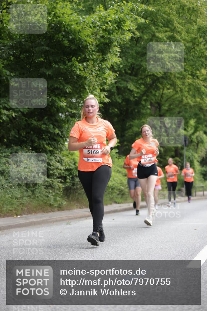 15.06.2025 - REWE Women's Run Jannik Wohlers http://msf.ph/oto/7970755 15.06.2025 10:05:55 Laufen 5169, 5196 meine-sportfotos.de