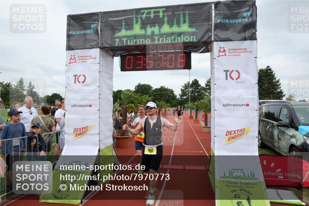 15.06.2025 - 7 Türme Triathlon Michael Strokosch http://msf.ph/oto/7970773 15.06.2025 13:57:08 Ziel 505, 950, 1052, 1069 meine-sportfotos.de