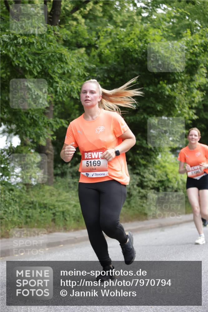 15.06.2025 - REWE Women's Run Jannik Wohlers http://msf.ph/oto/7970794 15.06.2025 10:05:56 Laufen 5169 meine-sportfotos.de