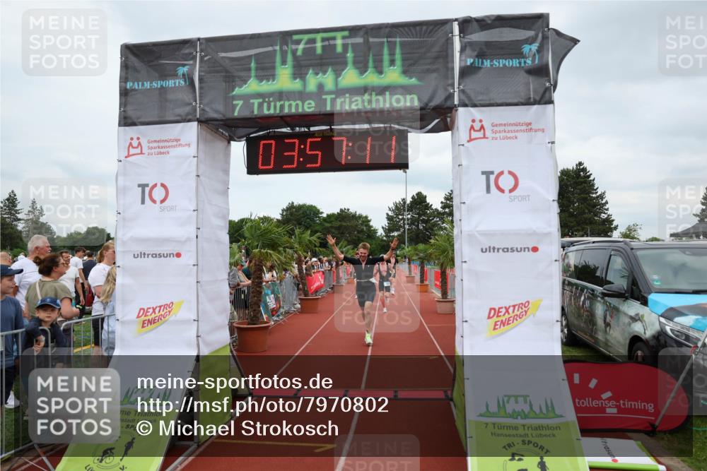 15.06.2025 - 7 Türme Triathlon Michael Strokosch http://msf.ph/oto/7970802 15.06.2025 13:57:11 Ziel 442, 505, 734, 950, 1011, 1052, 1069 meine-sportfotos.de