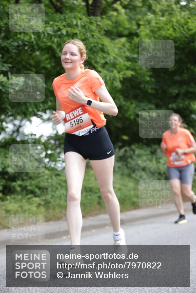 15.06.2025 - REWE Women's Run Jannik Wohlers http://msf.ph/oto/7970822 15.06.2025 10:05:58 Laufen 5196 meine-sportfotos.de
