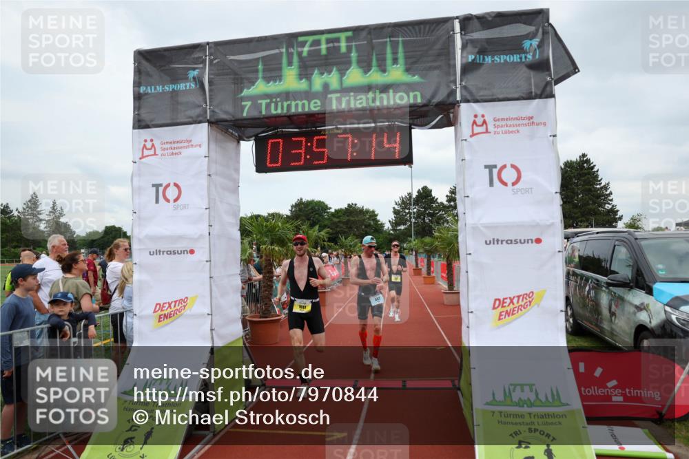 15.06.2025 - 7 Türme Triathlon Michael Strokosch http://msf.ph/oto/7970844 15.06.2025 13:57:13 Ziel 442, 505, 734, 950, 1011, 1052, 1069 meine-sportfotos.de