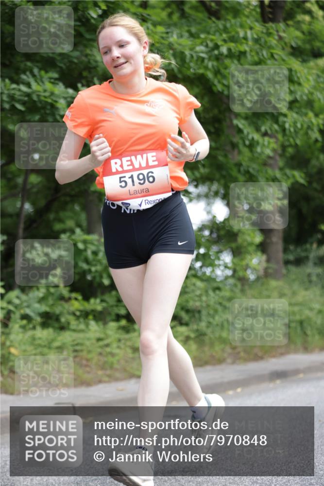 15.06.2025 - REWE Women's Run Jannik Wohlers http://msf.ph/oto/7970848 15.06.2025 10:05:59 Laufen 5196 meine-sportfotos.de