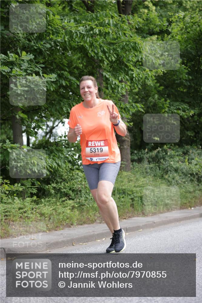 15.06.2025 - REWE Women's Run Jannik Wohlers http://msf.ph/oto/7970855 15.06.2025 10:06:00 Laufen 5319 meine-sportfotos.de