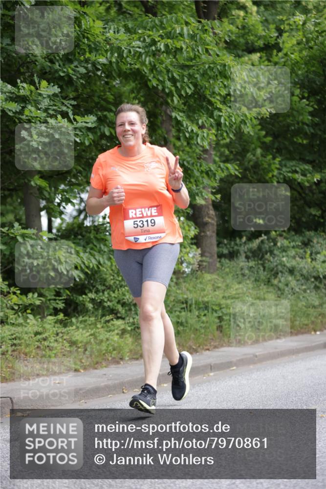 15.06.2025 - REWE Women's Run Jannik Wohlers http://msf.ph/oto/7970861 15.06.2025 10:06:00 Laufen 5319 meine-sportfotos.de