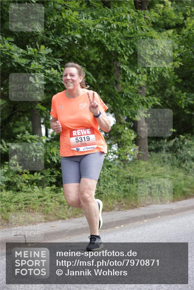 15.06.2025 - REWE Women's Run Jannik Wohlers http://msf.ph/oto/7970871 15.06.2025 10:06:00 Laufen 5319 meine-sportfotos.de