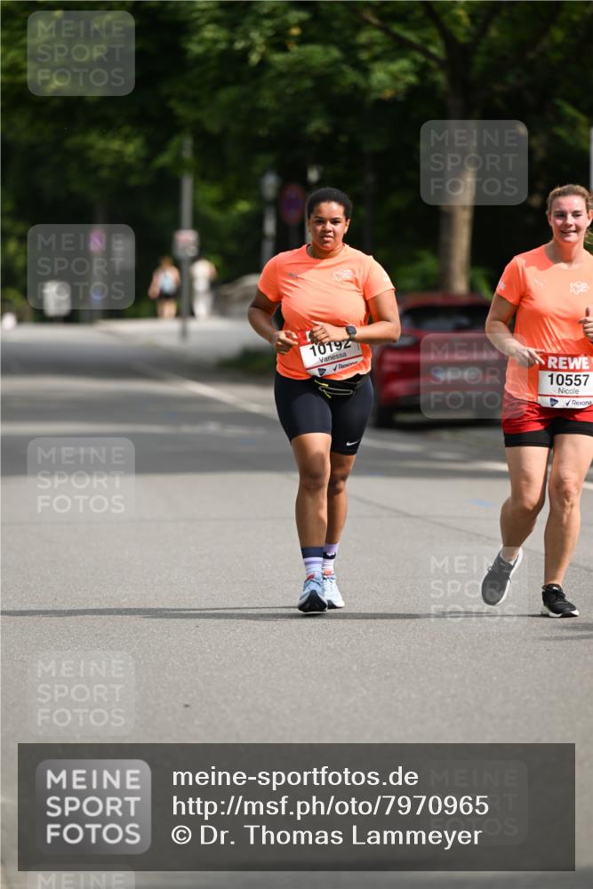 15.06.2025 - REWE Women's Run Dr. Thomas Lammeyer http://msf.ph/oto/7970965 15.06.2025 10:00:02 Laufen 10192, 10557 meine-sportfotos.de