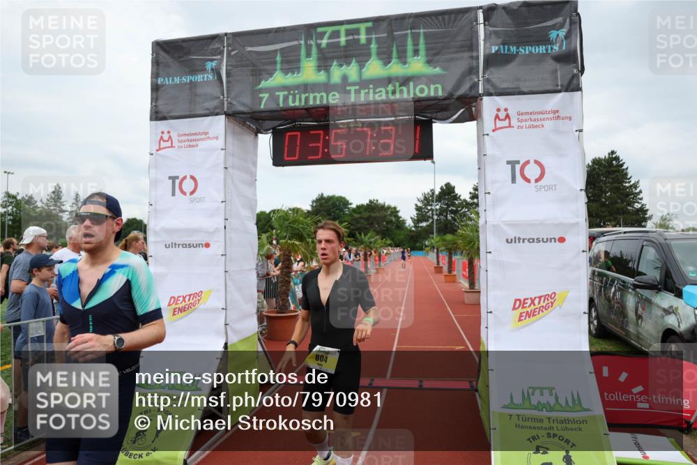 15.06.2025 - 7 Türme Triathlon Michael Strokosch http://msf.ph/oto/7970981 15.06.2025 13:57:31 Ziel 804, 1004, 1153 meine-sportfotos.de