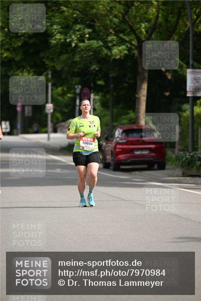15.06.2025 - REWE Women's Run Dr. Thomas Lammeyer http://msf.ph/oto/7970984 15.06.2025 10:00:11 Laufen 10694 meine-sportfotos.de