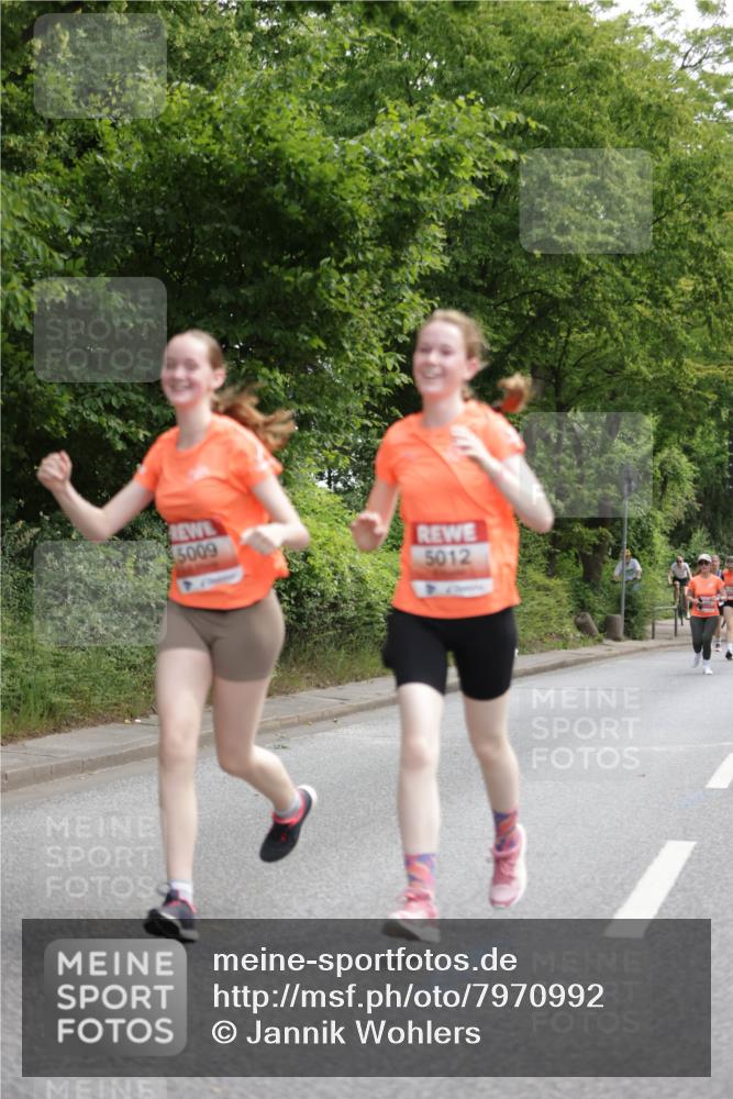 15.06.2025 - REWE Women's Run Jannik Wohlers http://msf.ph/oto/7970992 15.06.2025 10:06:08 Laufen 5009, 5012 meine-sportfotos.de