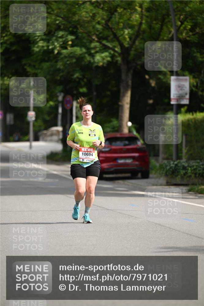 15.06.2025 - REWE Women's Run Dr. Thomas Lammeyer http://msf.ph/oto/7971021 15.06.2025 10:00:12 Laufen 10694 meine-sportfotos.de