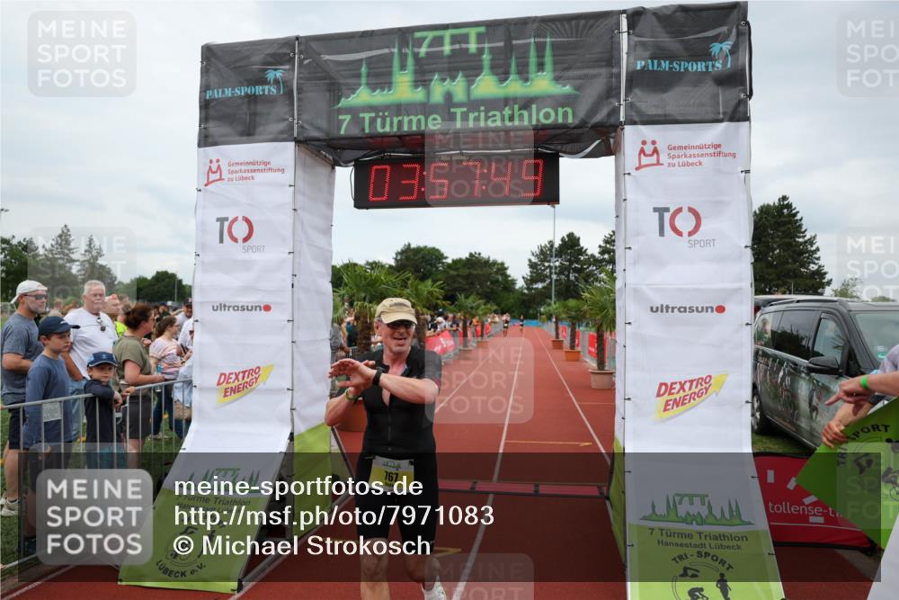 15.06.2025 - 7 Türme Triathlon Michael Strokosch http://msf.ph/oto/7971083 15.06.2025 13:57:49 Ziel 767 meine-sportfotos.de