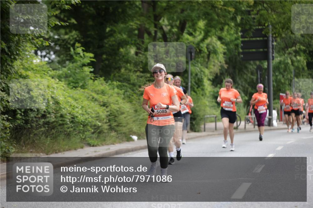 15.06.2025 - REWE Women's Run Jannik Wohlers http://msf.ph/oto/7971086 15.06.2025 10:06:14 Laufen 5085, 5579 meine-sportfotos.de