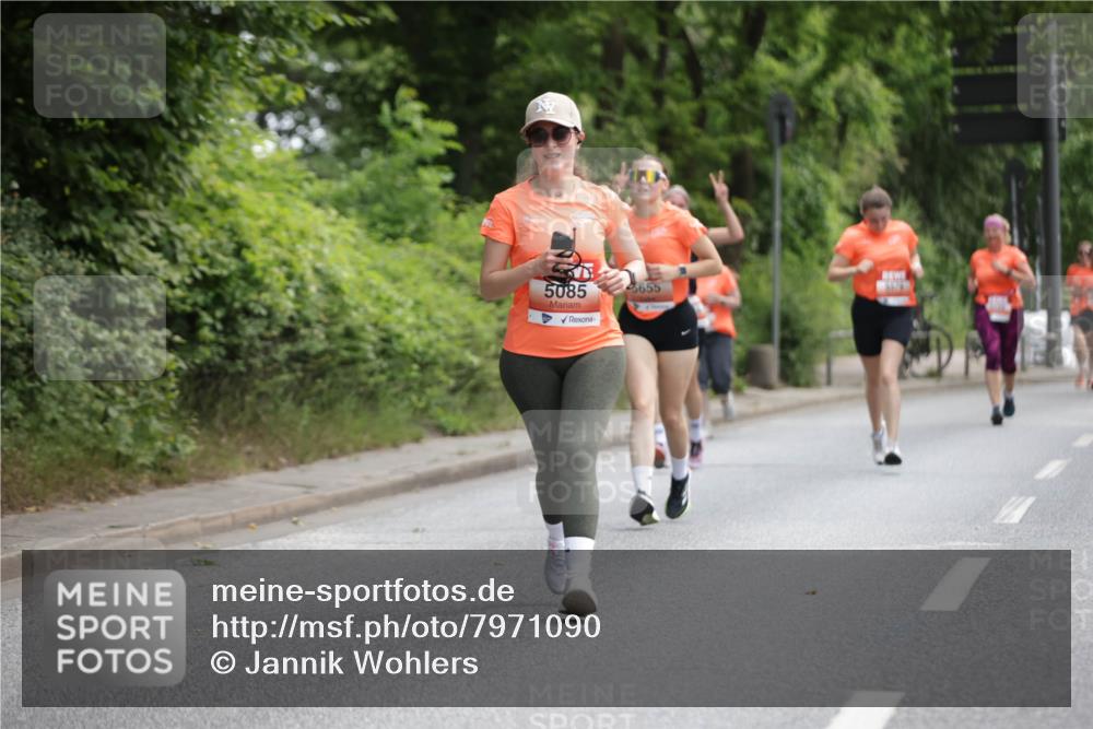 15.06.2025 - REWE Women's Run Jannik Wohlers http://msf.ph/oto/7971090 15.06.2025 10:06:16 Laufen 5085, 655 meine-sportfotos.de