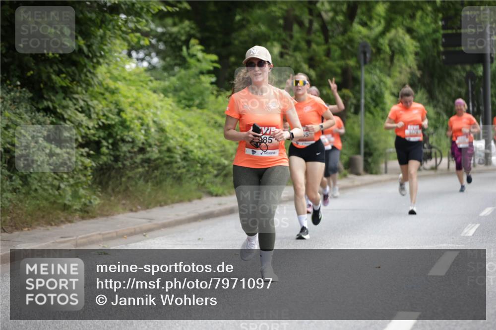 15.06.2025 - REWE Women's Run Jannik Wohlers http://msf.ph/oto/7971097 15.06.2025 10:06:16 Laufen 85 meine-sportfotos.de
