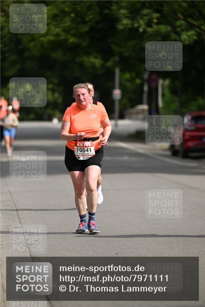 15.06.2025 - REWE Women's Run Dr. Thomas Lammeyer http://msf.ph/oto/7971111 15.06.2025 10:00:16 Laufen 10541 meine-sportfotos.de