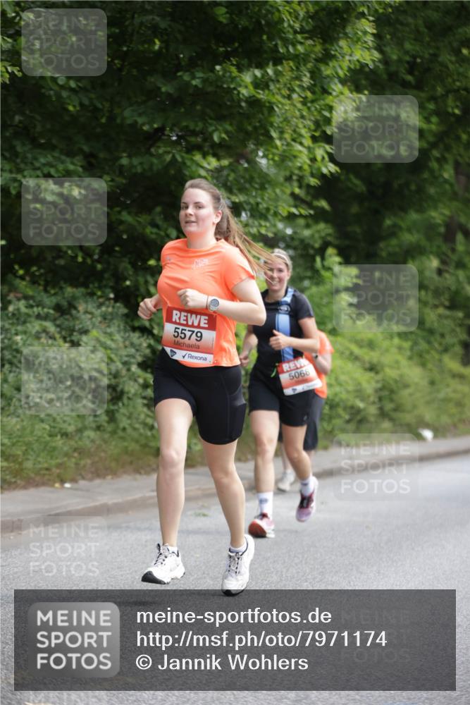 15.06.2025 - REWE Women's Run Jannik Wohlers http://msf.ph/oto/7971174 15.06.2025 10:06:20 Laufen 5579 meine-sportfotos.de