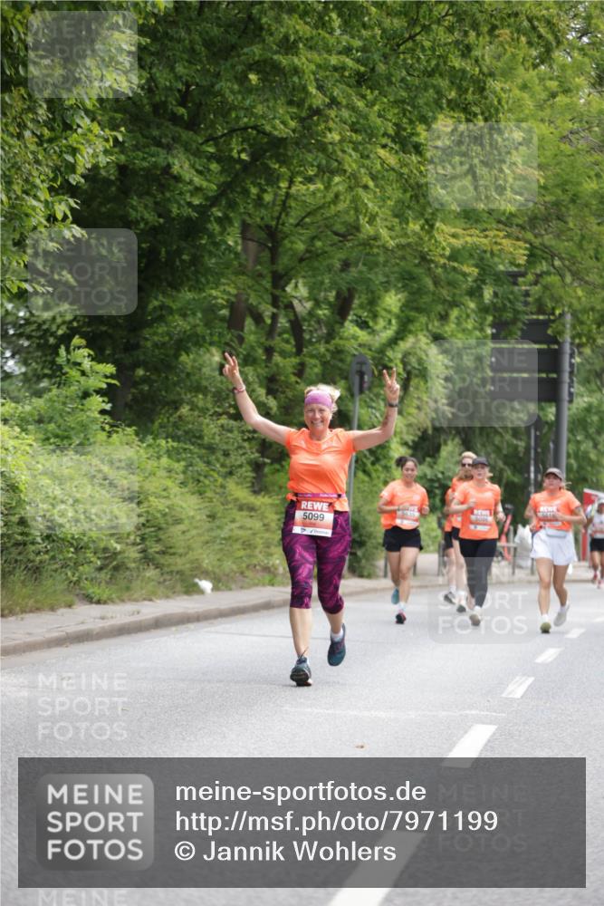 15.06.2025 - REWE Women's Run Jannik Wohlers http://msf.ph/oto/7971199 15.06.2025 10:06:22 Laufen 6010, 5635, 5086, 5099 meine-sportfotos.de
