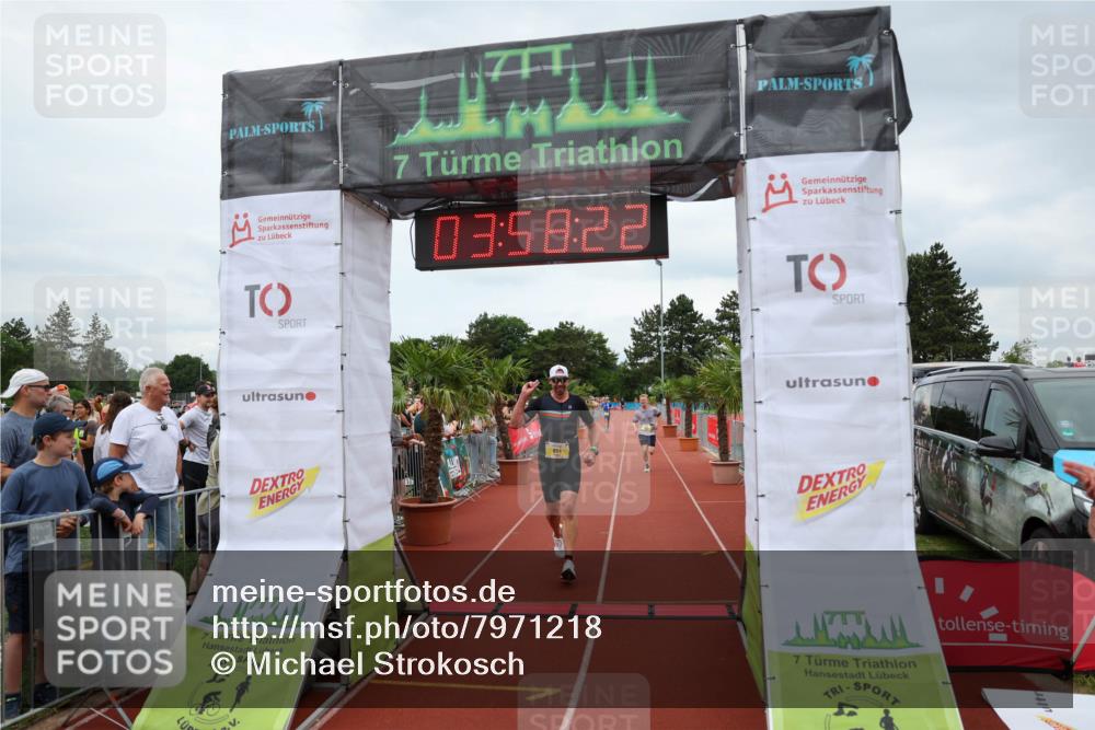 15.06.2025 - 7 Türme Triathlon Michael Strokosch http://msf.ph/oto/7971218 15.06.2025 13:58:22 Ziel 851, 973, 1045 meine-sportfotos.de