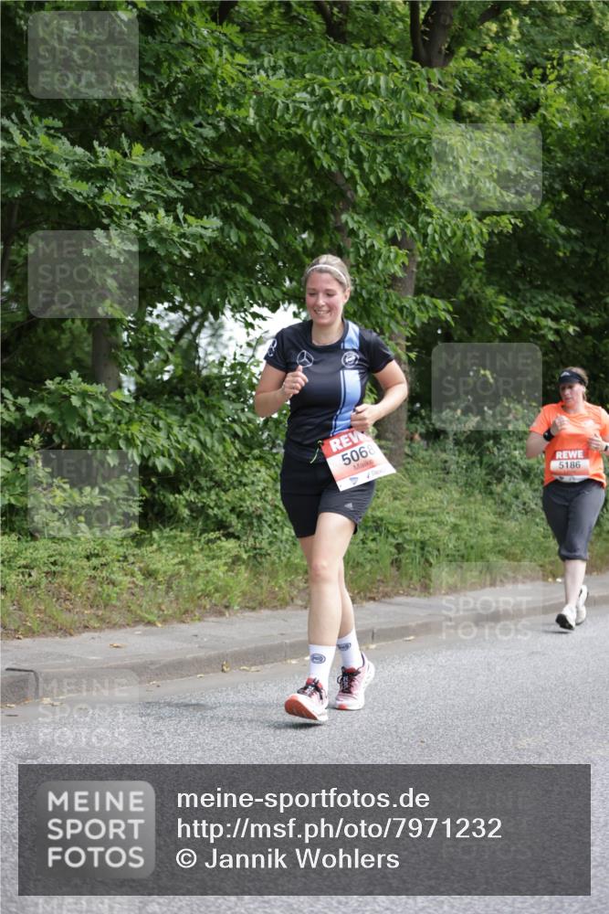 15.06.2025 - REWE Women's Run Jannik Wohlers http://msf.ph/oto/7971232 15.06.2025 10:06:23 Laufen 5068, 5186 meine-sportfotos.de