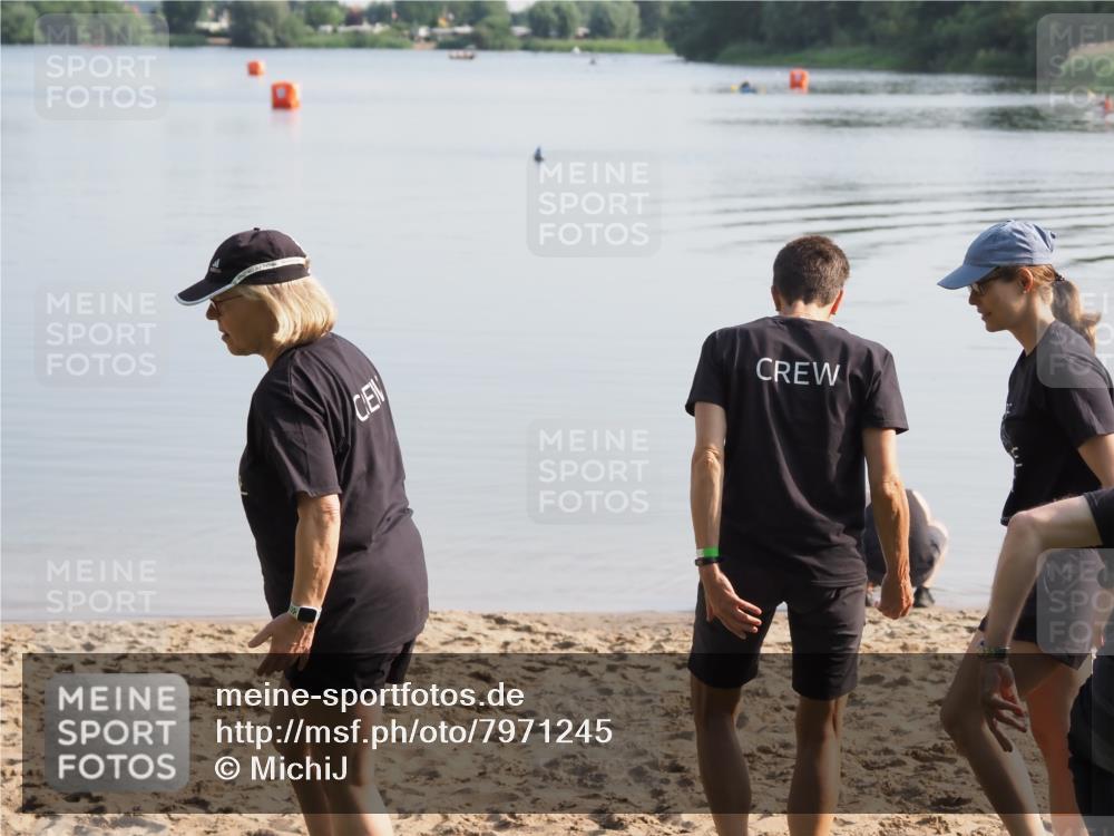 21.06.2025 - 27. Vierlanden-Triathlon MichiJ http://msf.ph/oto/7971245 15.06.2026 08:25:38 Schwimmen  meine-sportfotos.de