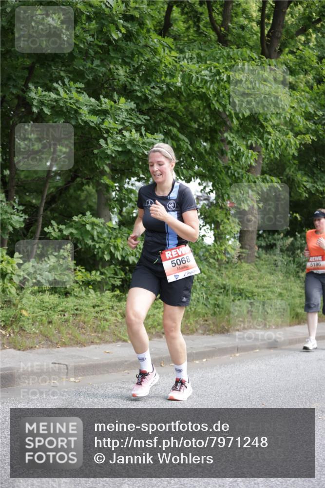 15.06.2025 - REWE Women's Run Jannik Wohlers http://msf.ph/oto/7971248 15.06.2025 10:06:23 Laufen 5068 meine-sportfotos.de