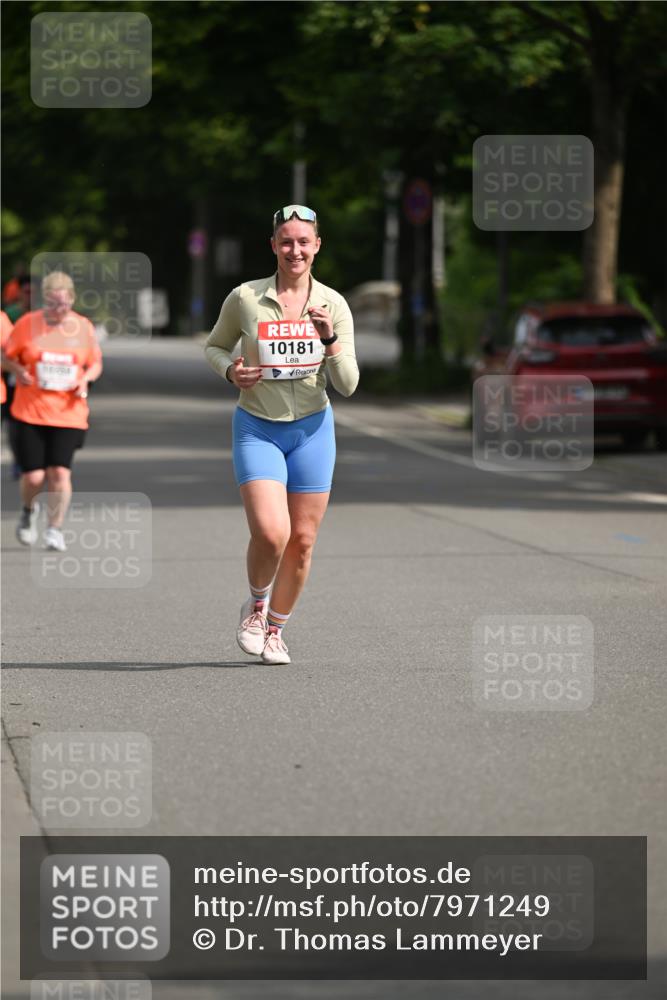 15.06.2025 - REWE Women's Run Dr. Thomas Lammeyer http://msf.ph/oto/7971249 15.06.2025 10:00:32 Laufen 10181 meine-sportfotos.de