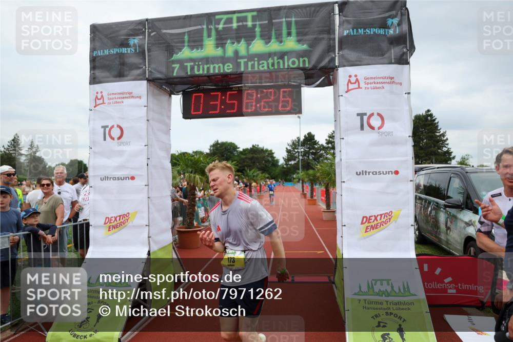 15.06.2025 - 7 Türme Triathlon Michael Strokosch http://msf.ph/oto/7971262 15.06.2025 13:58:25 Ziel 776, 851, 973, 1045 meine-sportfotos.de