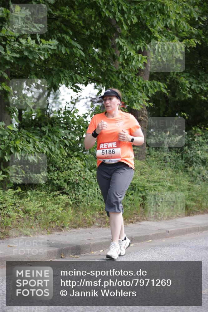 15.06.2025 - REWE Women's Run Jannik Wohlers http://msf.ph/oto/7971269 15.06.2025 10:06:25 Laufen 5186 meine-sportfotos.de