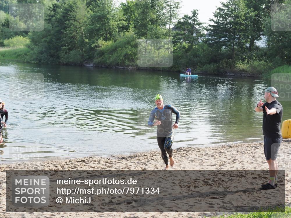 21.06.2025 - 27. Vierlanden-Triathlon MichiJ http://msf.ph/oto/7971334 15.06.2026 08:29:19 Schwimmen 4, 51 meine-sportfotos.de