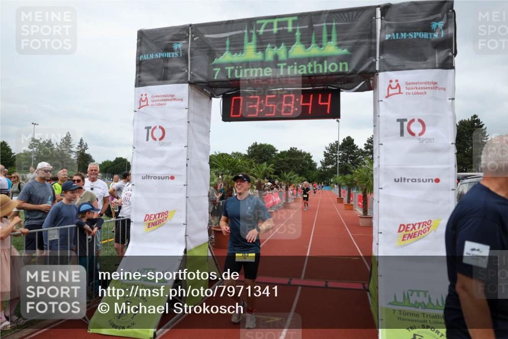 15.06.2025 - 7 Türme Triathlon Michael Strokosch http://msf.ph/oto/7971341 15.06.2025 13:58:43 Ziel 414, 763, 805 meine-sportfotos.de