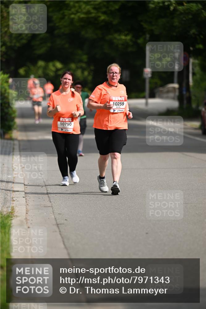 15.06.2025 - REWE Women's Run Dr. Thomas Lammeyer http://msf.ph/oto/7971343 15.06.2025 10:00:36 Laufen 10790, 10259 meine-sportfotos.de