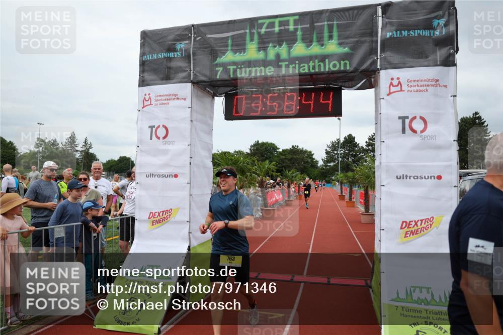 15.06.2025 - 7 Türme Triathlon Michael Strokosch http://msf.ph/oto/7971346 15.06.2025 13:58:44 Ziel 414, 763, 805 meine-sportfotos.de