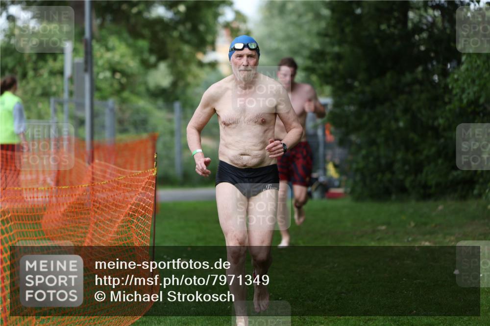 15.06.2025 - 7 Türme Triathlon Michael Strokosch http://msf.ph/oto/7971349 15.06.2025 12:59:44 Schwimmen 191, 892, 1008, 1082, 1088 meine-sportfotos.de