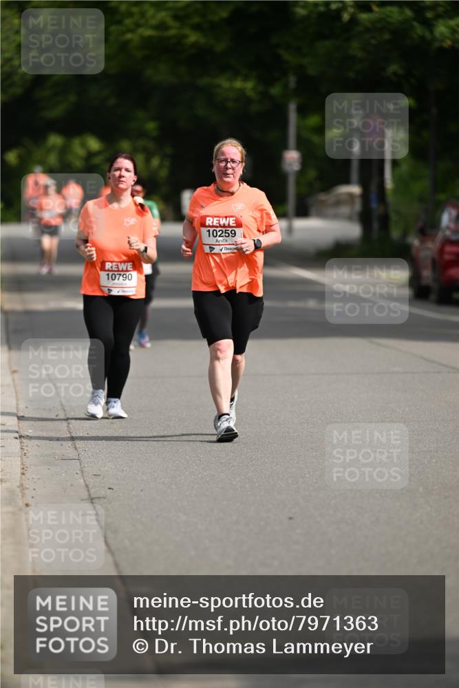 15.06.2025 - REWE Women's Run Dr. Thomas Lammeyer http://msf.ph/oto/7971363 15.06.2025 10:00:36 Laufen 10790, 10259 meine-sportfotos.de
