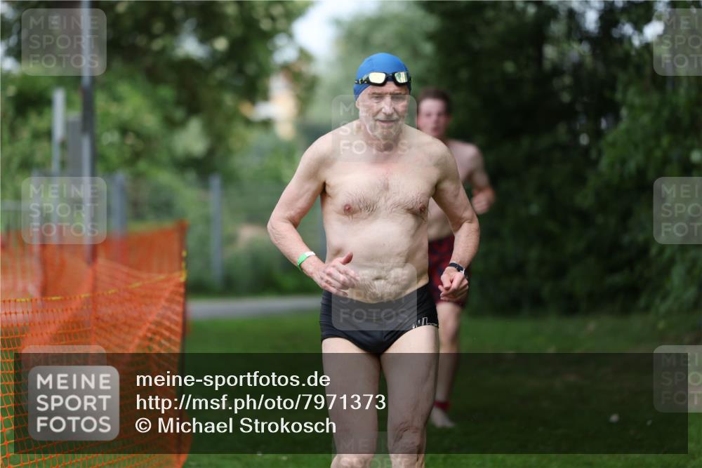 15.06.2025 - 7 Türme Triathlon Michael Strokosch http://msf.ph/oto/7971373 15.06.2025 12:59:45 Schwimmen 191, 892, 1008, 1082, 1088 meine-sportfotos.de