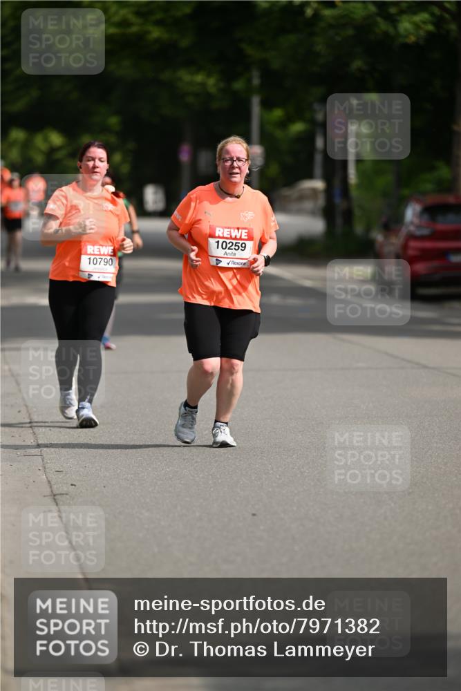 15.06.2025 - REWE Women's Run Dr. Thomas Lammeyer http://msf.ph/oto/7971382 15.06.2025 10:00:37 Laufen 10259, 10790 meine-sportfotos.de