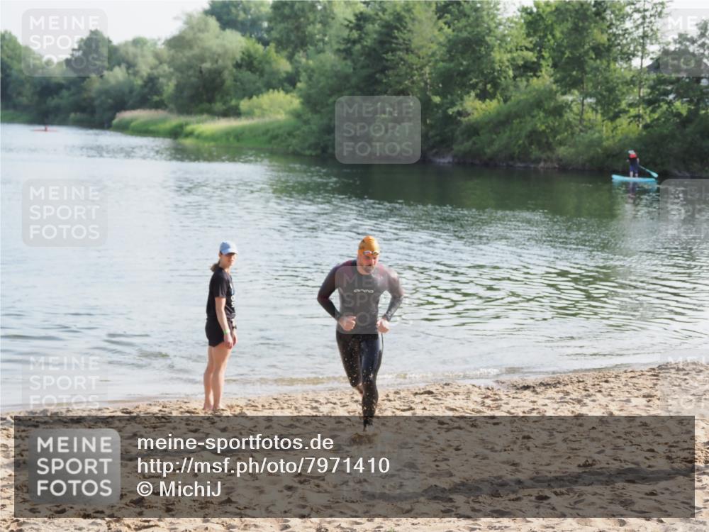 21.06.2025 - 27. Vierlanden-Triathlon MichiJ http://msf.ph/oto/7971410 15.06.2026 08:29:25 Schwimmen 4, 51 meine-sportfotos.de
