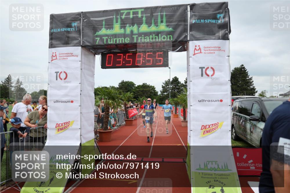 15.06.2025 - 7 Türme Triathlon Michael Strokosch http://msf.ph/oto/7971419 15.06.2025 13:58:54 Ziel 191, 738, 805, 1103, 1111, 1198 meine-sportfotos.de
